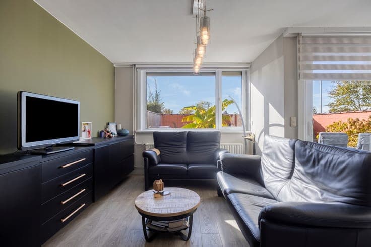 Contemporary, sustainable and ready-to-move living in Poperi