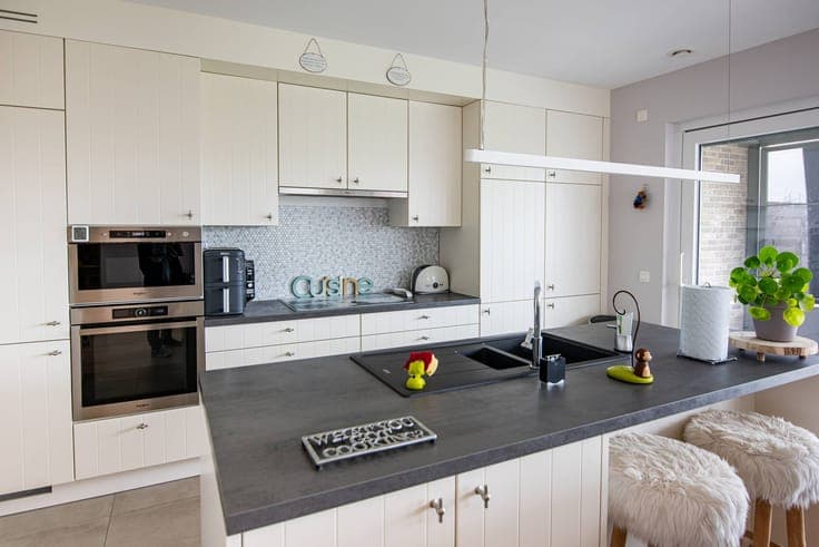Modern home with large garden and all comfort in a prime loc