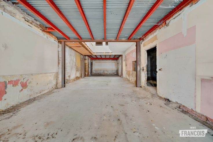Approved renovation project in a charming 17th-century mans…