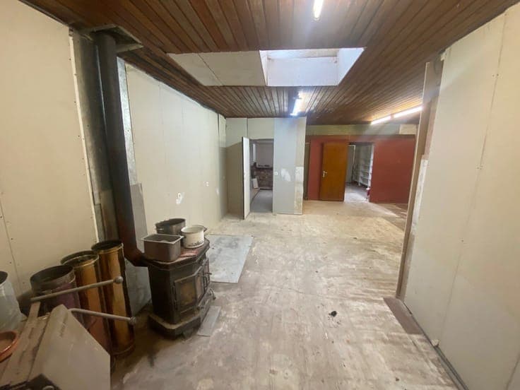 Residence + commercial space located in the city center