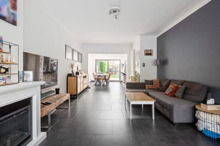 Zéér rustig & centraal gelegen instapklare rijwoning met ...