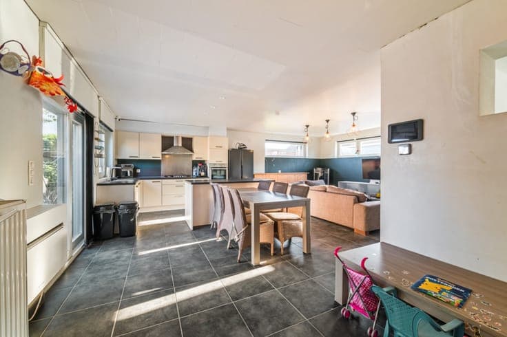 Bright family home with garden for sale in Roeselare