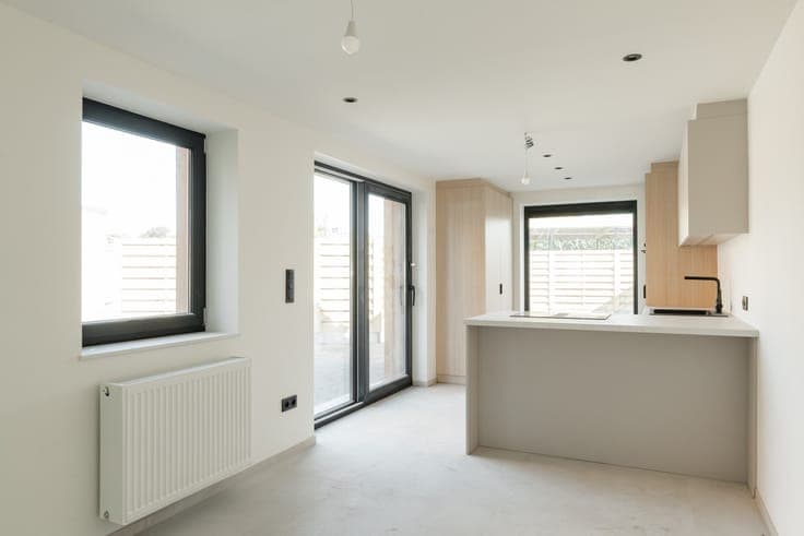 Ruime halfopen woning met 4 slaapkamers, ideaal gelegen a...