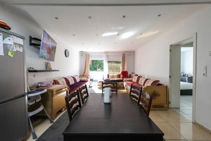 BUILDING WITH 4 RECOGNIZED UNITS + GARDEN + GARAGE FOR SALE