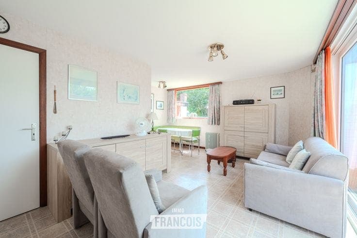 Holiday home with 2 bedrooms, private parking space and sun…