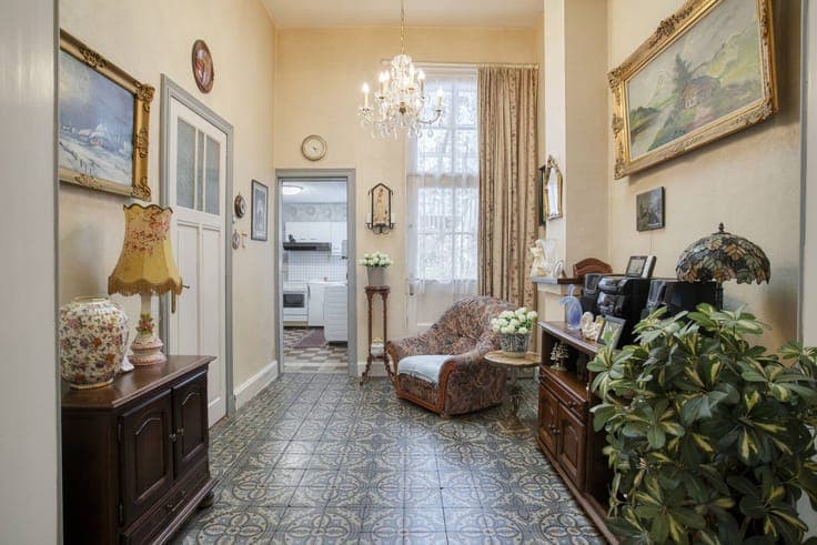Authentic mansion for sale in the center of Ypres