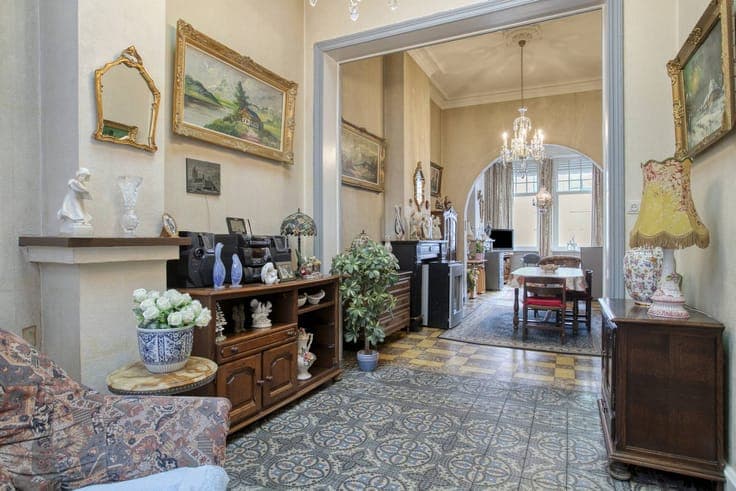 Authentic mansion for sale in the center of Ypres