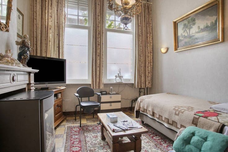 Authentic mansion for sale in the center of Ypres