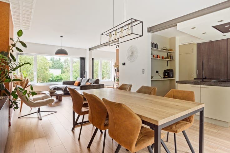 Instapklare bel-etage met 2 slpk, garage én gezellige tuin