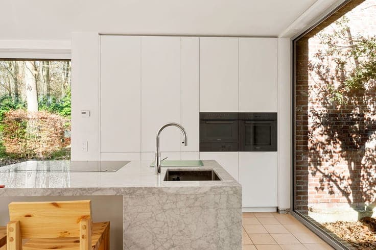 Unieke architecturale nieuwbouwwoning op een royaal perce...