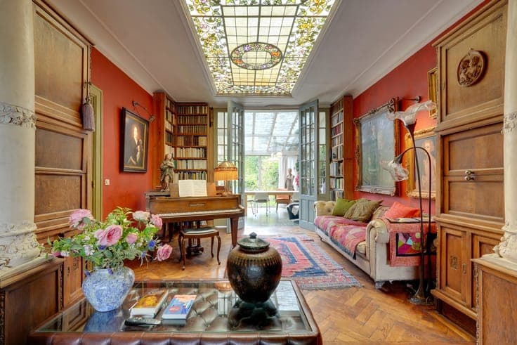 Unique Art Deco townhouse