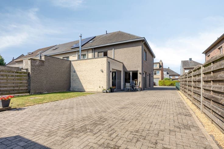 House in Buggenhout