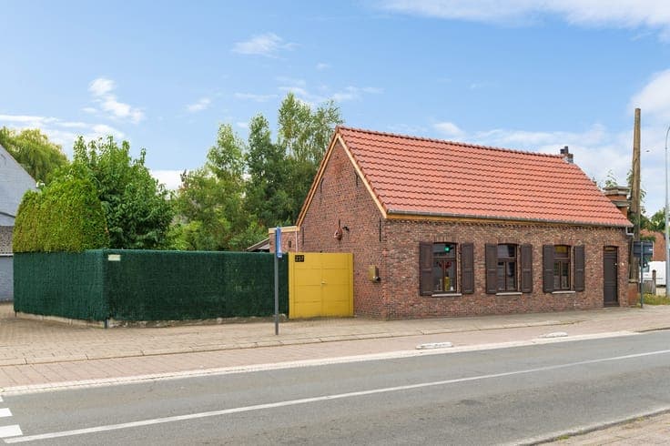 Instapklare woning met 2 slpkrs te Beerzel