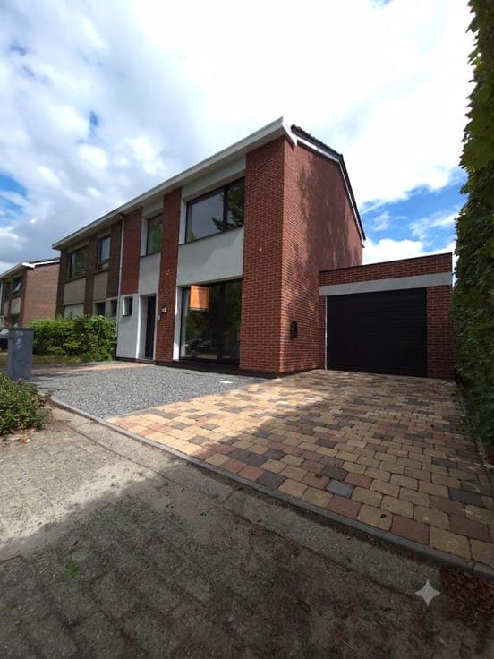 HOB met 3 slpk, terras & tuin, garage, oprit, EPC B
