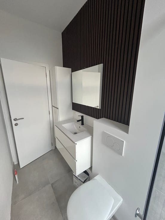 FULLY RENOVATED 180 M²– 4/5 BEDROOMS,2showerTERRACE & GARDEN