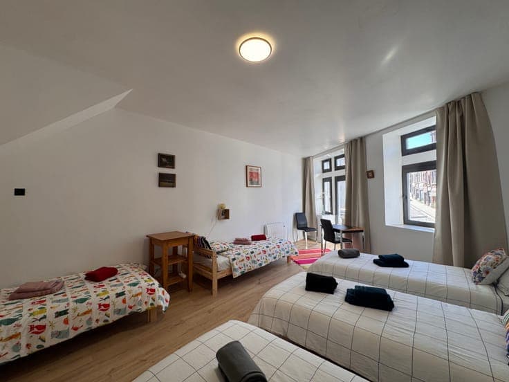 Income property in the center of Saint-Hubert