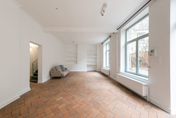 Rear house with 4 bedrooms, terrace and garden