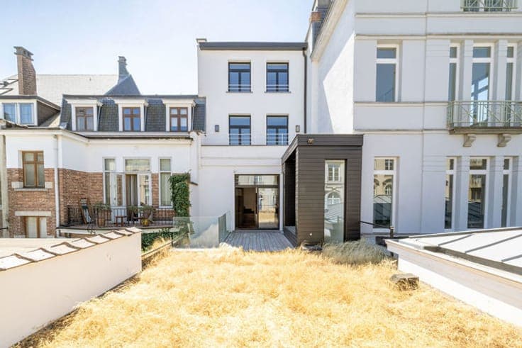 Square Du Bois - Contemporary Master House