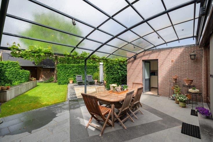 INSTAPKLARE WONING MET 3 SLK, TUIN EN GARAGE!