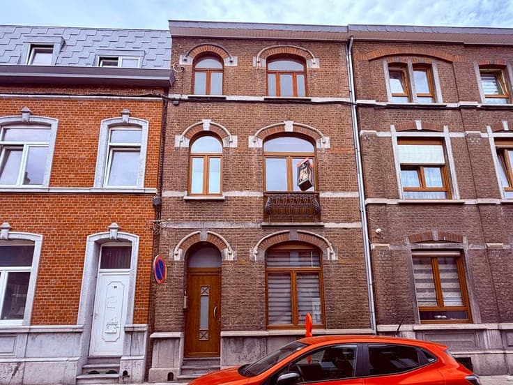 Grande maison de 5 chambres avec extérieur