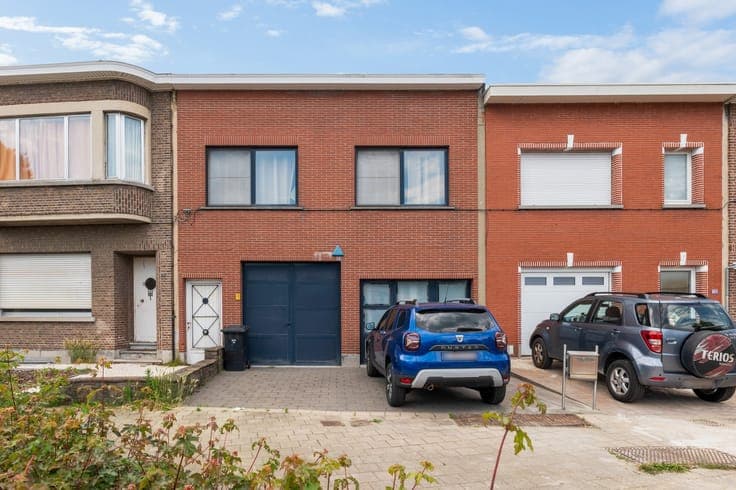 Woning met magazijn (130 m²) op centrale locatie te Womm...