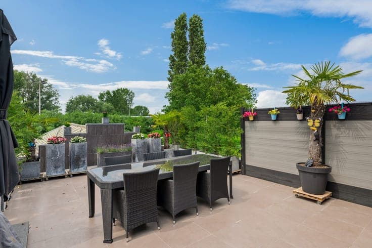 Woning met magazijn (130 m²) op centrale locatie te Womm...