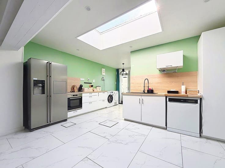 Renovated 3-bedroom house with garden in Estaimbourg
