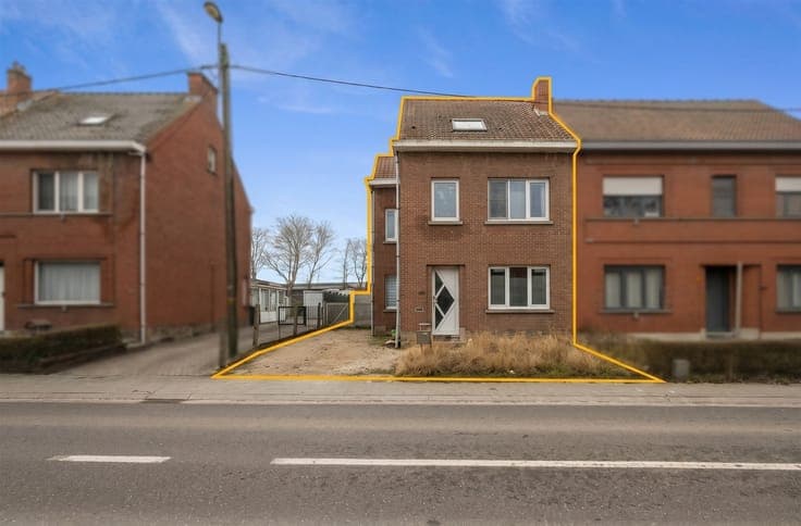 A semi-detached home with a lovely garden.