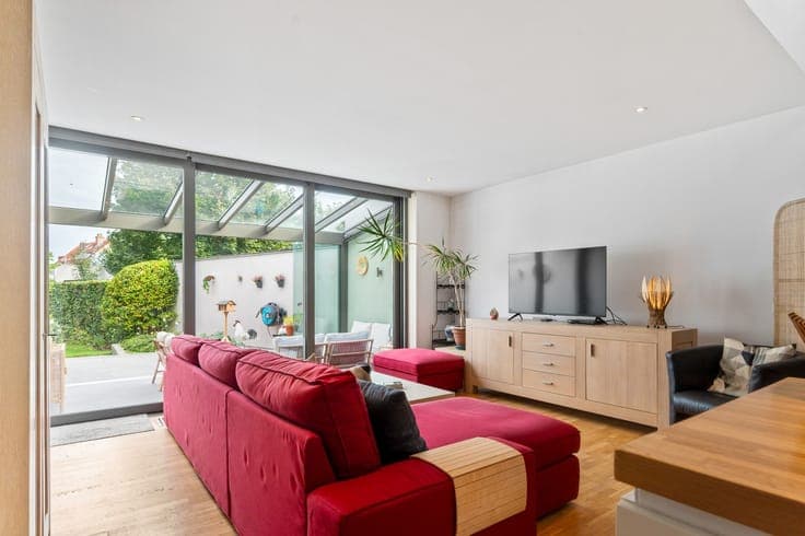 Instapklare woning met 3 slpkrs en tuin te Wilrijk