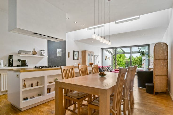 Instapklare woning met 3 slpkrs en tuin te Wilrijk