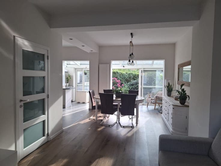 Turnkey house - 4 bed. 2 bath. with garden
