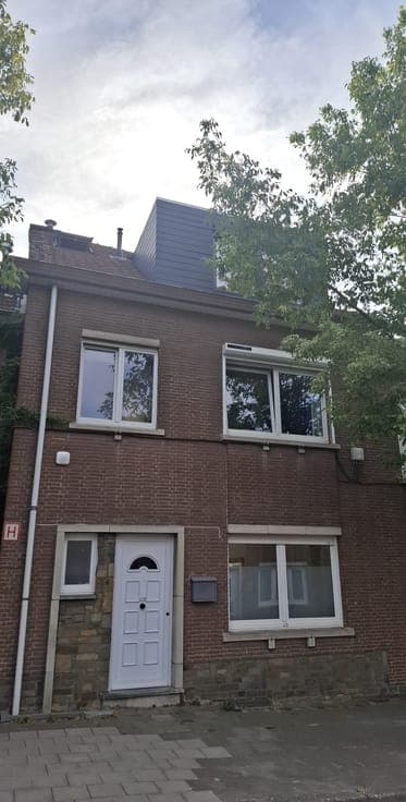 Turnkey house - 4 bed. 2 bath. with garden