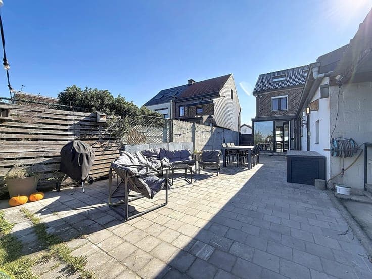 Ruime gerenoveerde HOB, 4 slpks, terras, tuin,