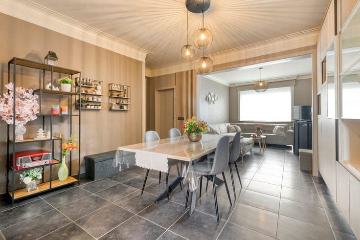 Well-kept family home with spacious garden, plenty of storag