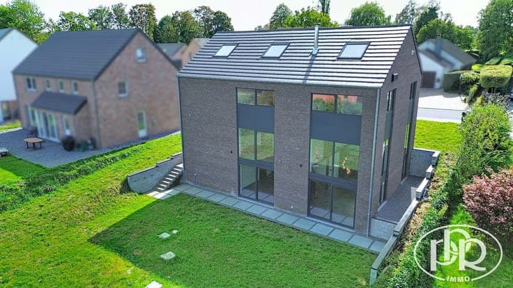 Exceptional, ONE-OF-A-KIND Villa 2023. Brutalist architectur