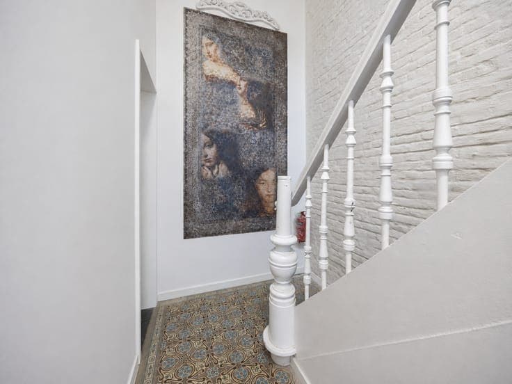 Investment Property with 4 Apartments!