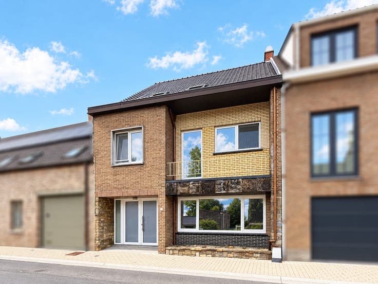Te koop, perfect onderhouden woning met 5 slaapkamers en ...