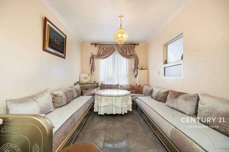Spacious 4-bedroom house overlooking the beautiful Achterham