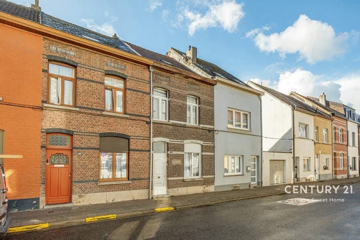 Spacious 4-bedroom house overlooking the beautiful Achterham