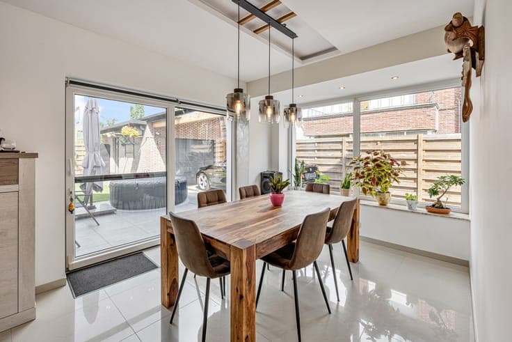 Energy-efficient, move-in-ready 5-bedroom detached house