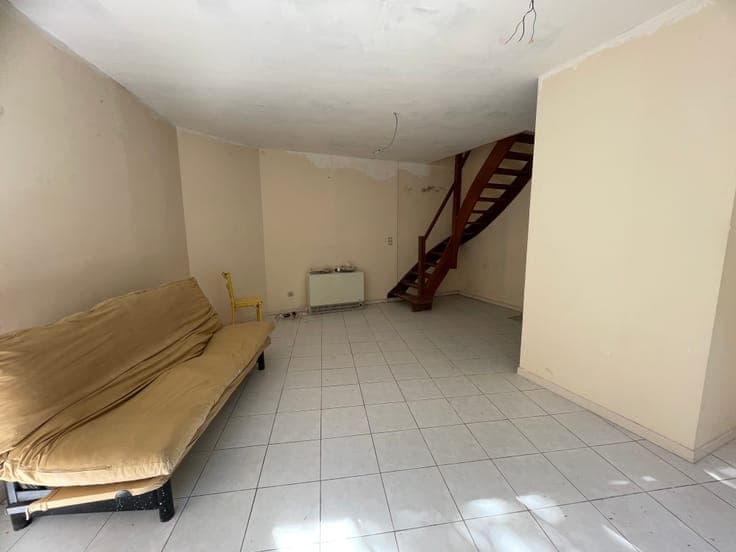 1-Bedroom House in Forest, with a Garden; Renovation Needed