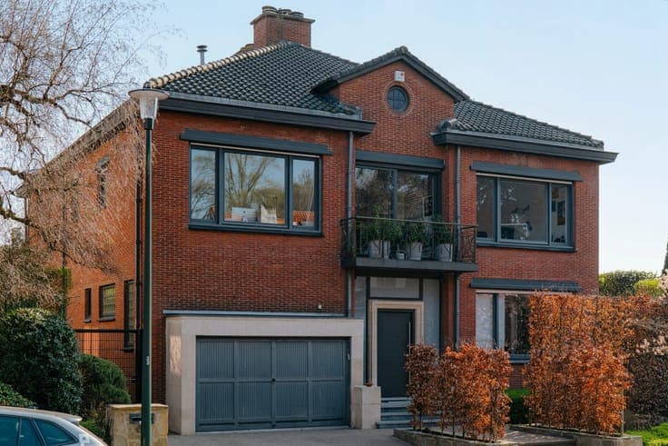 Observatory – Magnificent villa with south-facing garden