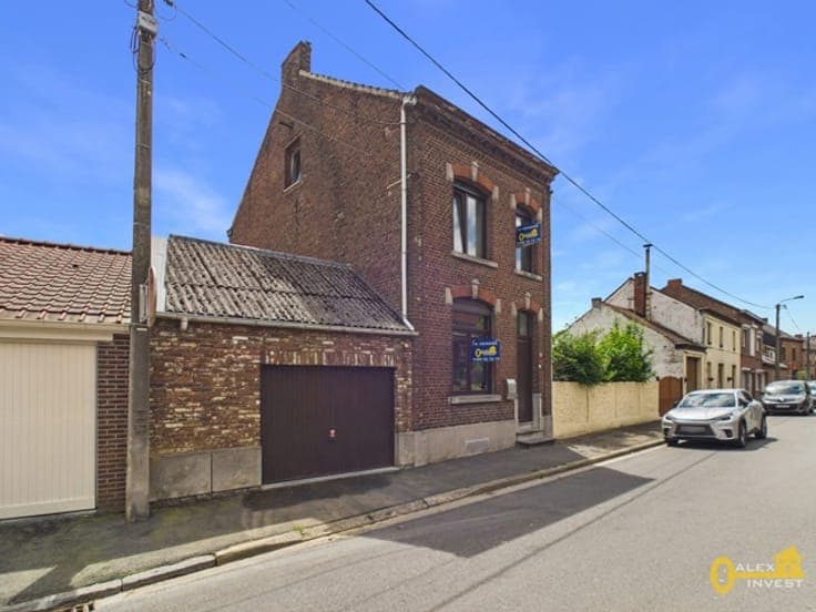 3-bedroom house + office with GARDEN and GARAGE