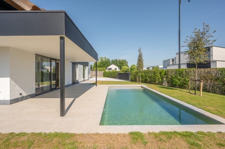 Exclusive Villa with South-Facing Garden