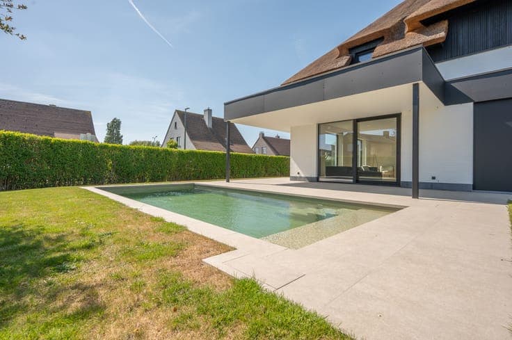 Exclusive Villa with South-Facing Garden