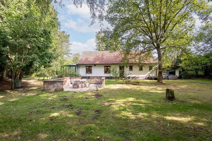 Unieke hoeve op domein van 1,5 ha – pure rust en natuurbelev
