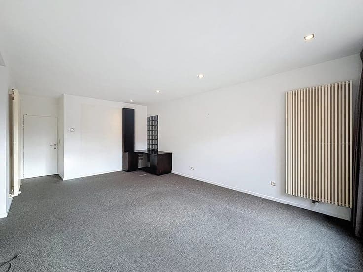 Sale - Housing estate Mol - 690,000 €