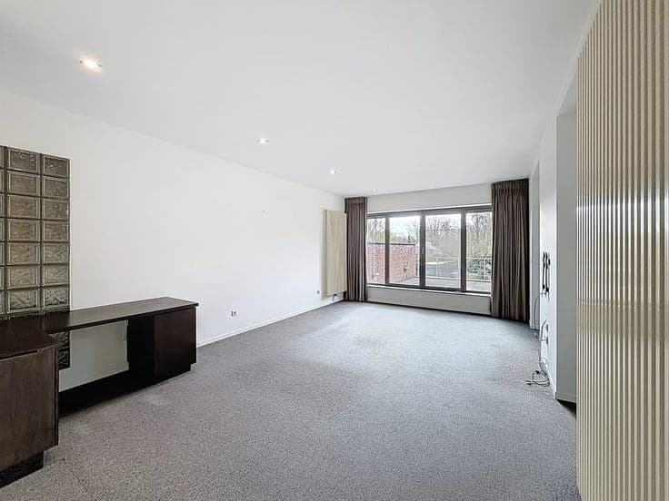Sale - Housing estate Mol - 690,000 €