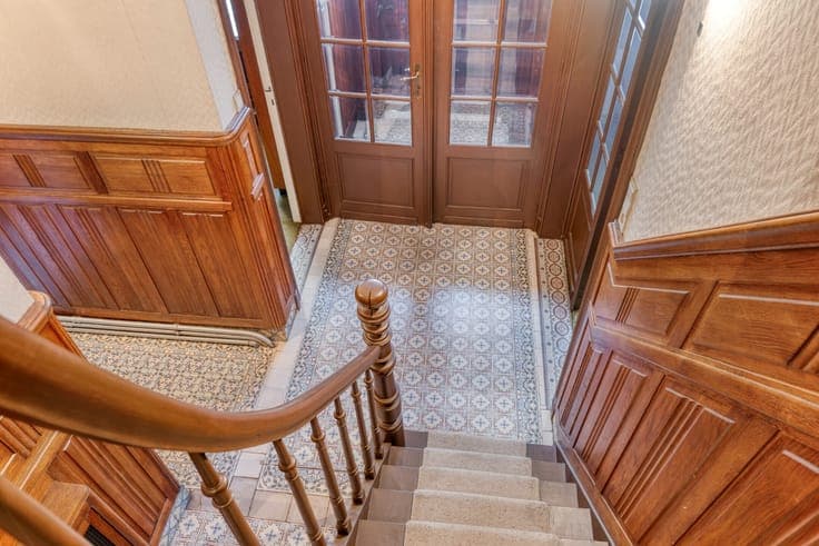 Karaktervolle burgerwoning met uitzonderlijke charme en t...