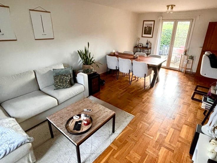 Charming semi-detached house in Bierges